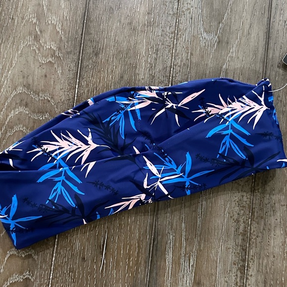 Pink Cove Bandeau Top - Picture 2 of 4